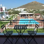 Country Apartahotel