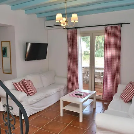 Aparthotel Country 3*