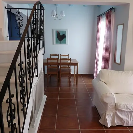 Country Aparthotel 3*