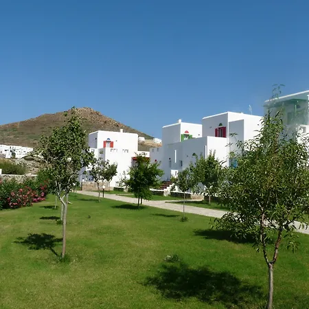 Aparthotel Country 3*